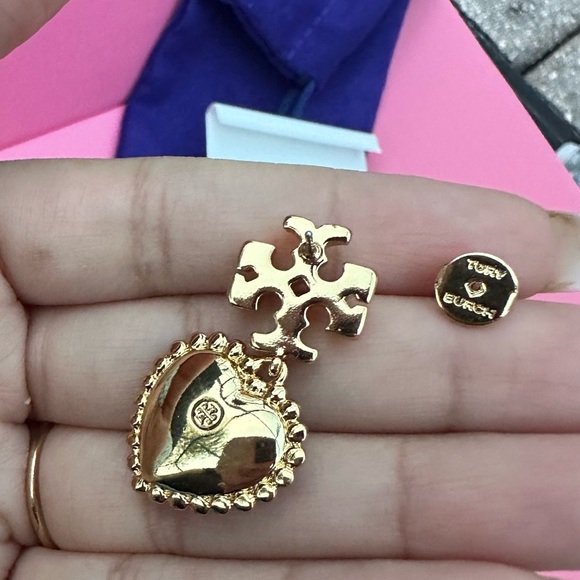 Rare💖Tory Burch Earrings Victorian bridgerton party earrings Heart Drop earrings - Picture 6 of 8